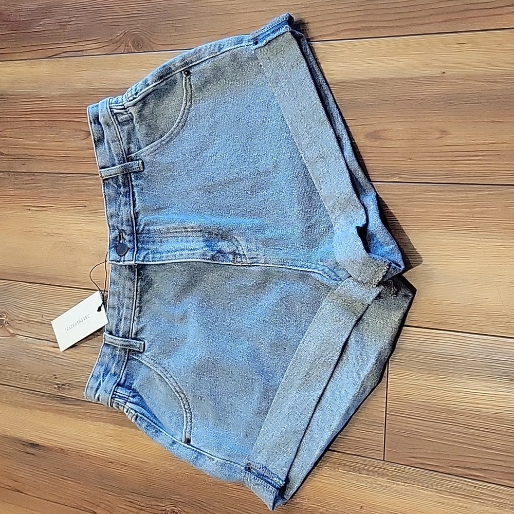 🆕 Dance & marvel Jean shorts
